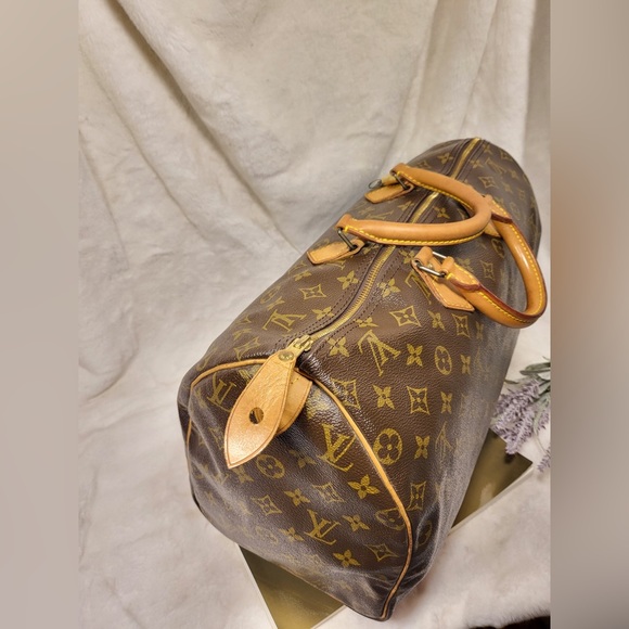 Authentic Louis Vuitton speedy 40 - Picture 10 of 16